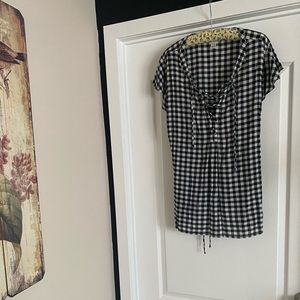 SOLD Motherhood Maternity Top.  Black and White Buffalo Check.  Size XL.